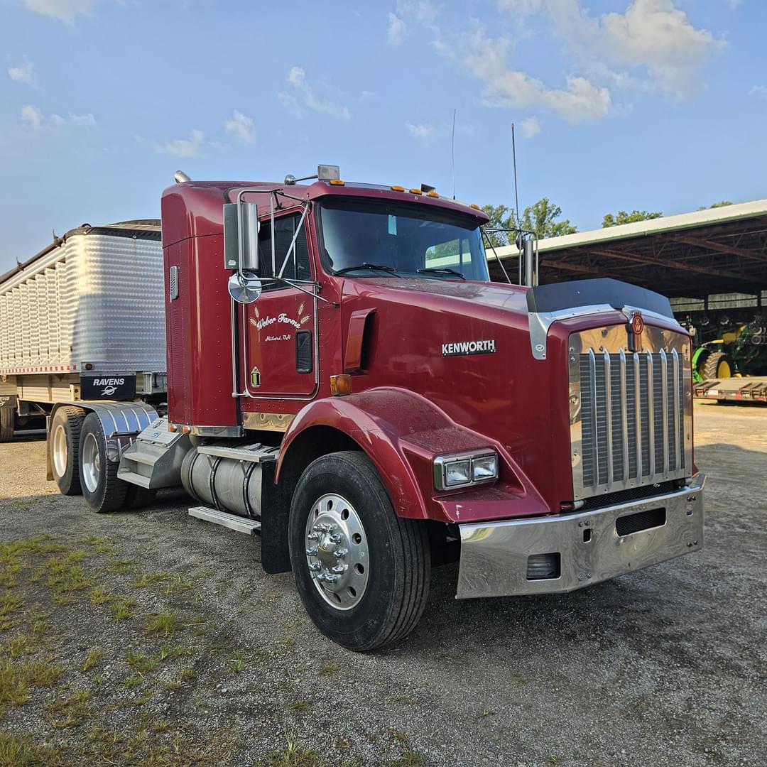 Image of Kenworth T800 Primary image