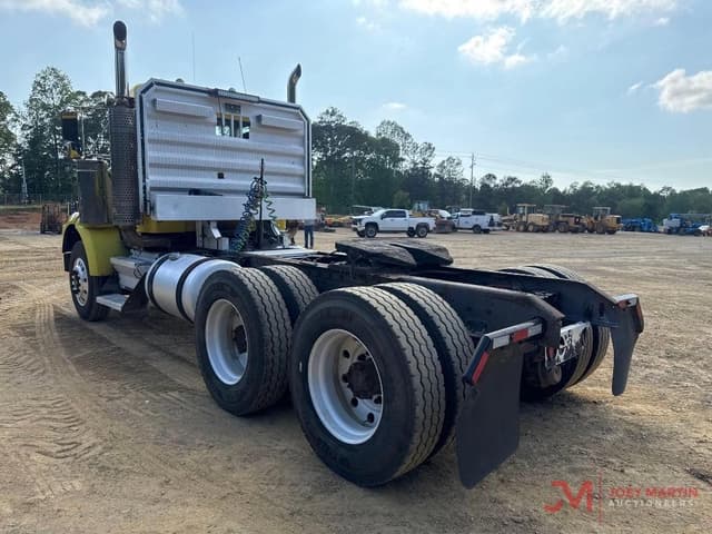 Image of Kenworth T800 equipment image 1