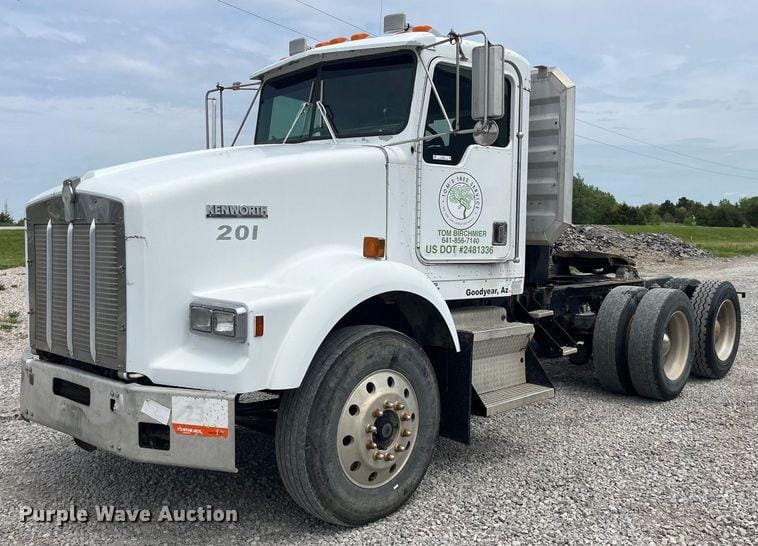Main image Kenworth T800