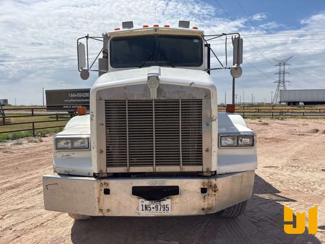 Image of Kenworth T800 equipment image 1