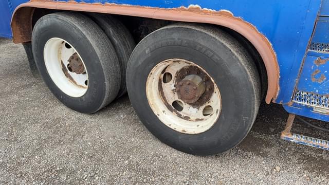 Image of Kenworth T800 equipment image 4