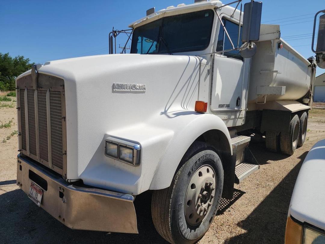 Image of Kenworth T800 Primary image