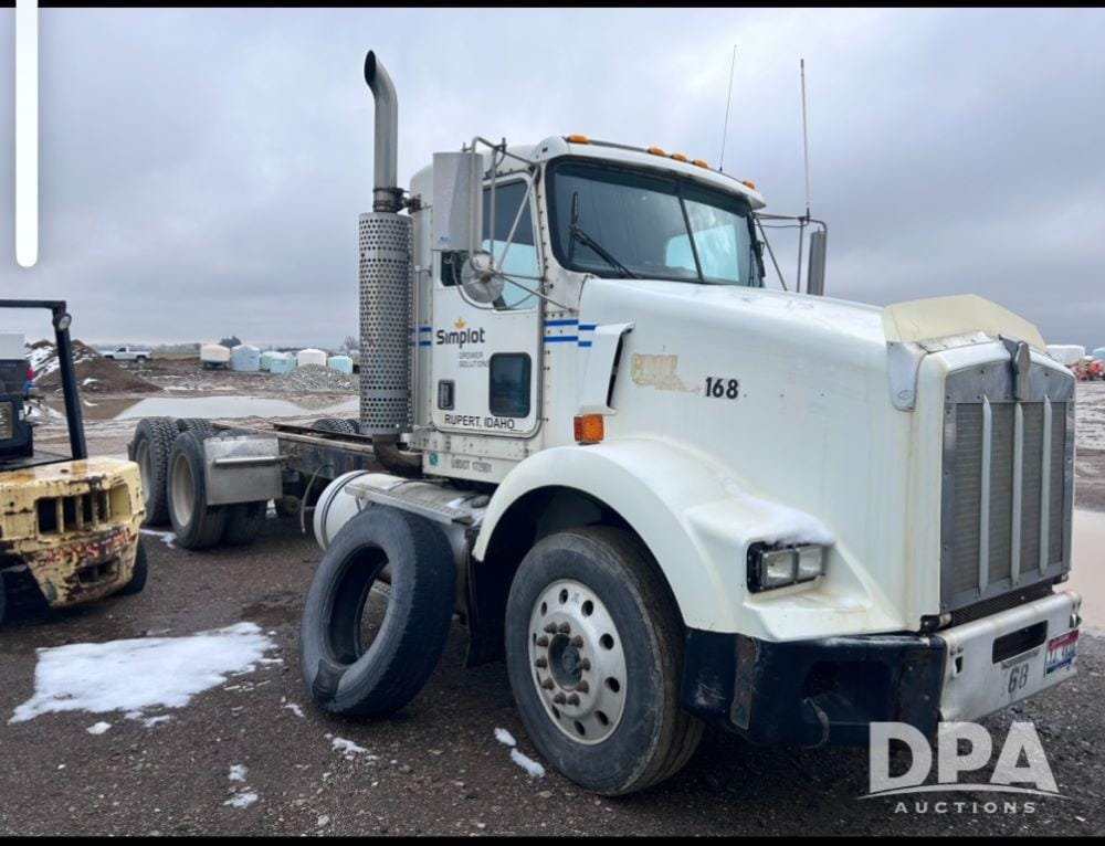 Main image Kenworth T800