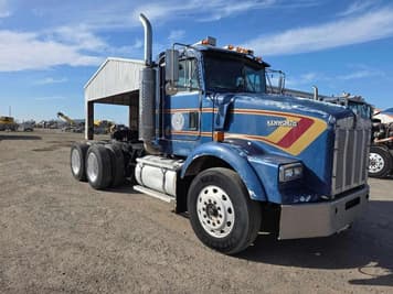 Main image Kenworth T800