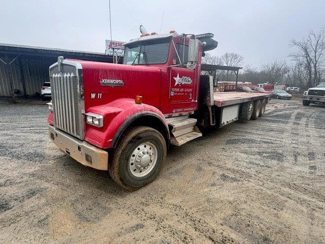 Image of Kenworth W900 Primary image