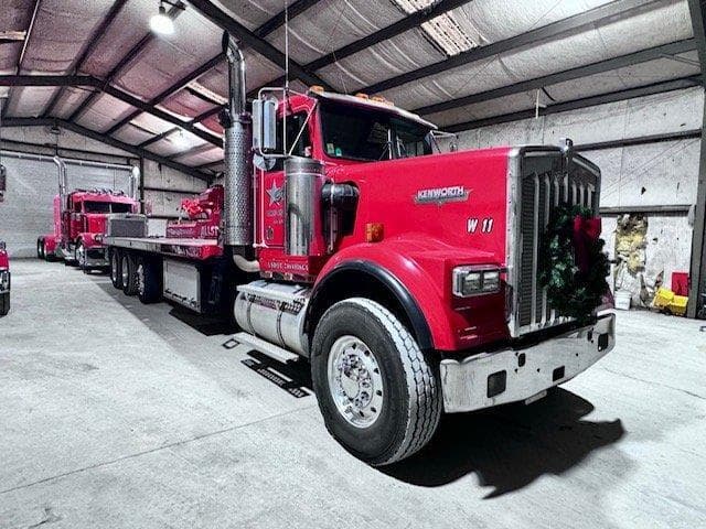 Image of Kenworth W900 equipment image 1