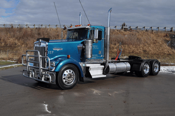Main image Kenworth W900