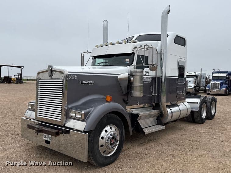 Image of Kenworth W900B Primary image