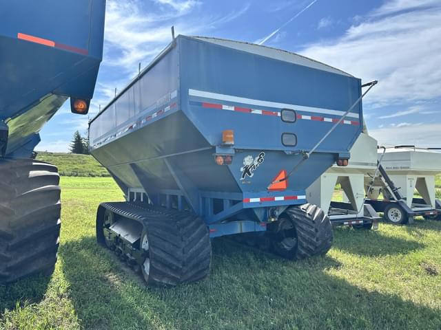 Image of Kinze 1040 equipment image 3