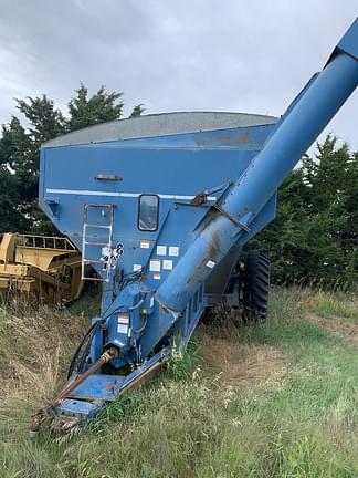 Image of Kinze 1040 equipment image 2