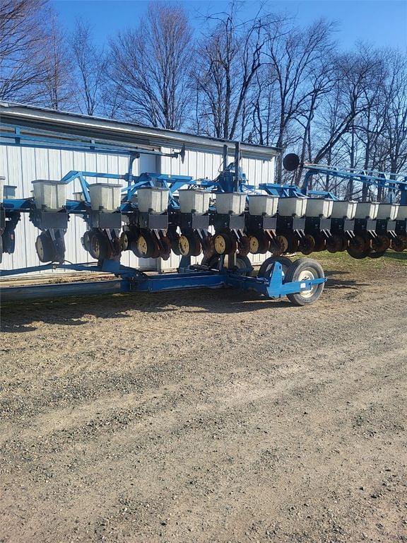 Image of Kinze 2600 Primary image