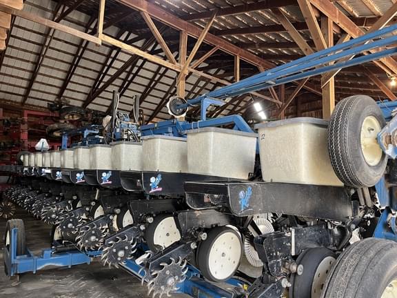 Image of Kinze 2600 Primary image