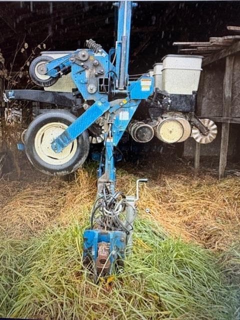 Image of Kinze 2600 equipment image 1