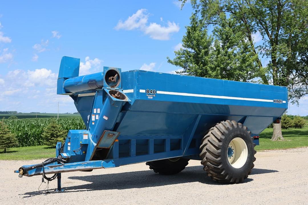 Image of Kinze 840 Primary image
