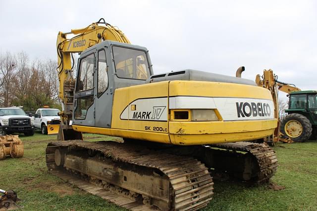 Image of Kobelco SK200LC equipment image 4