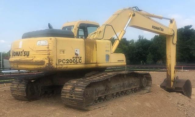 Image of Komatsu PC200LC-6LE equipment image 4