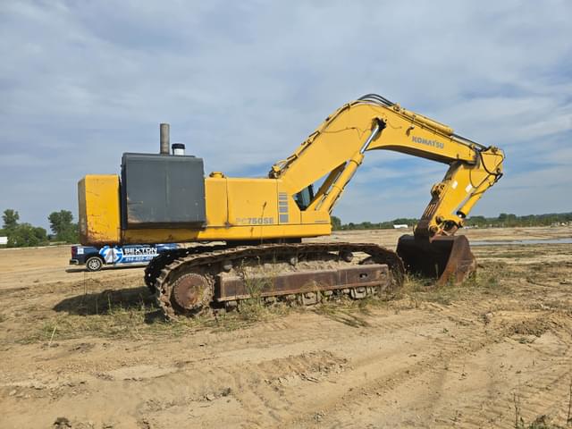 Image of Komatsu PC750SE equipment image 4