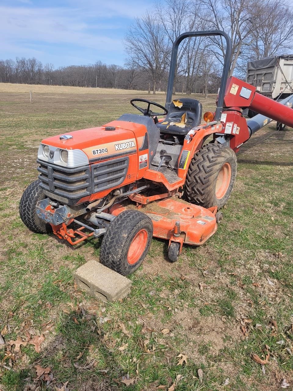 1997 Kubota B7300 Equipment Image0