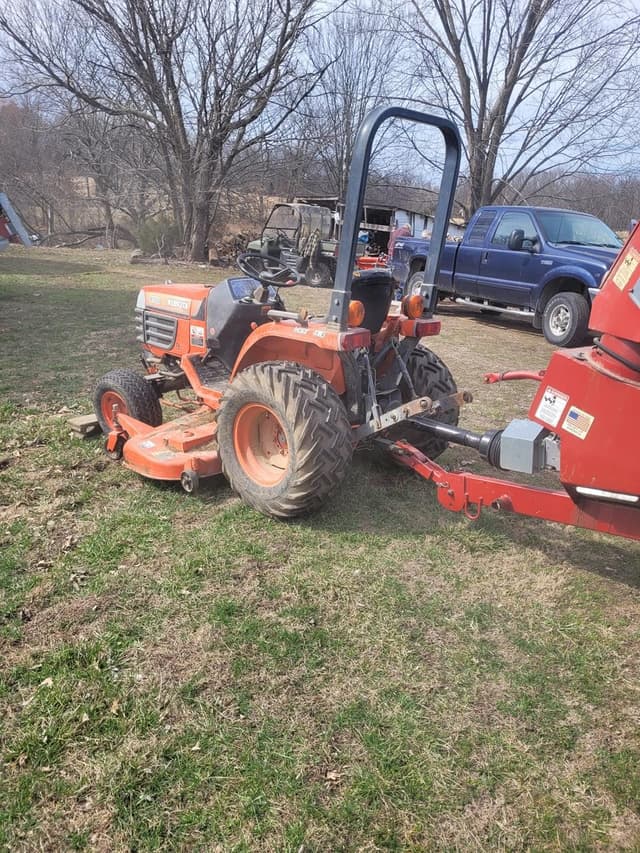 Image of Kubota B7300 equipment image 1