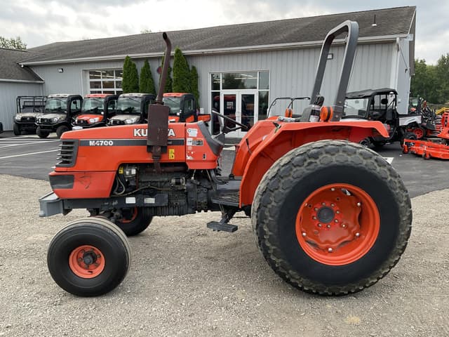 Image of Kubota M4700 equipment image 1