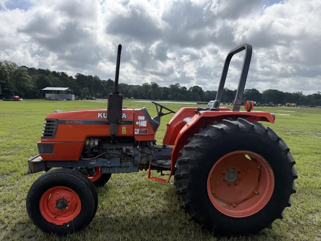 Image of Kubota M4700 equipment image 4