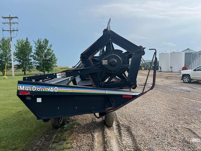 Image of MacDon 960 equipment image 3