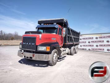 Main image Mack CH613