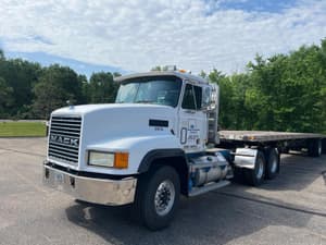 1997 Mack CH613 Image