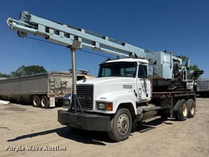 1997 Mack CH613 Image