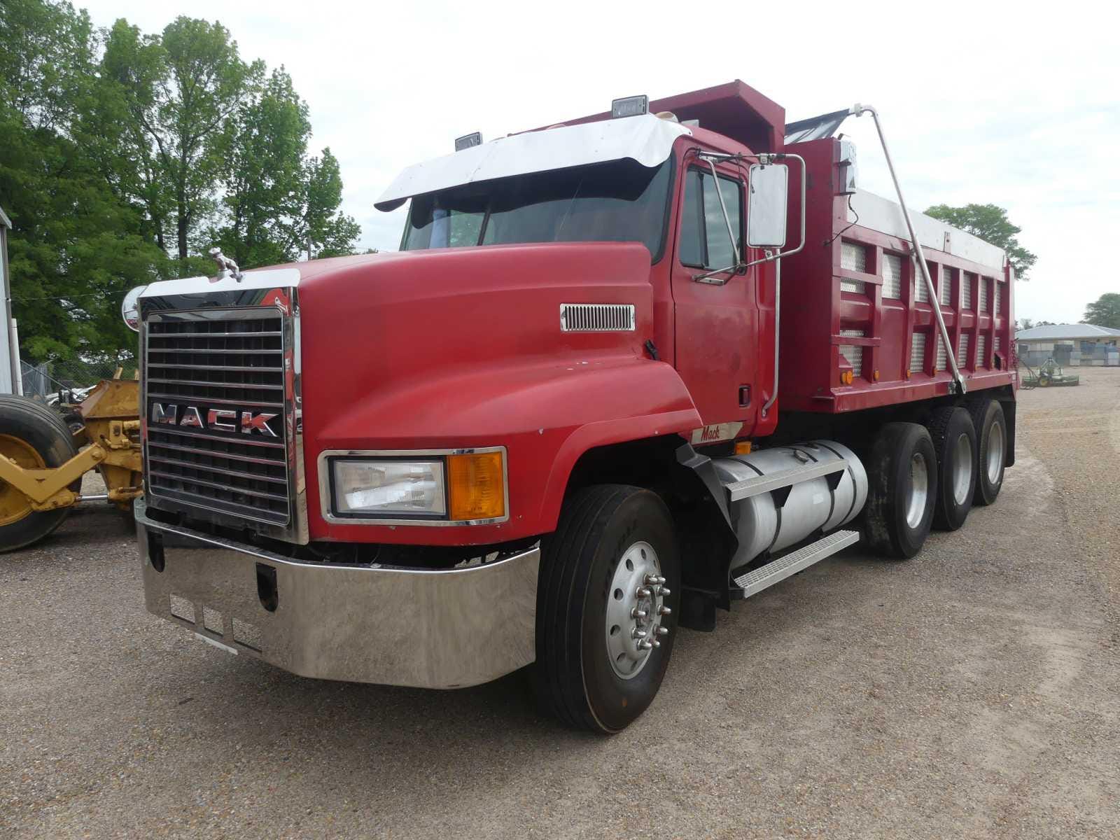 Main image Mack CH613