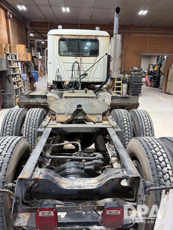 Image of Mack CH613 equipment image 4