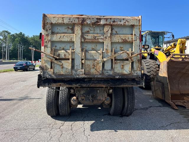 Image of Mack CL713 equipment image 3