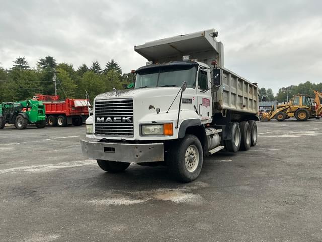 Image of Mack CL713 equipment image 2