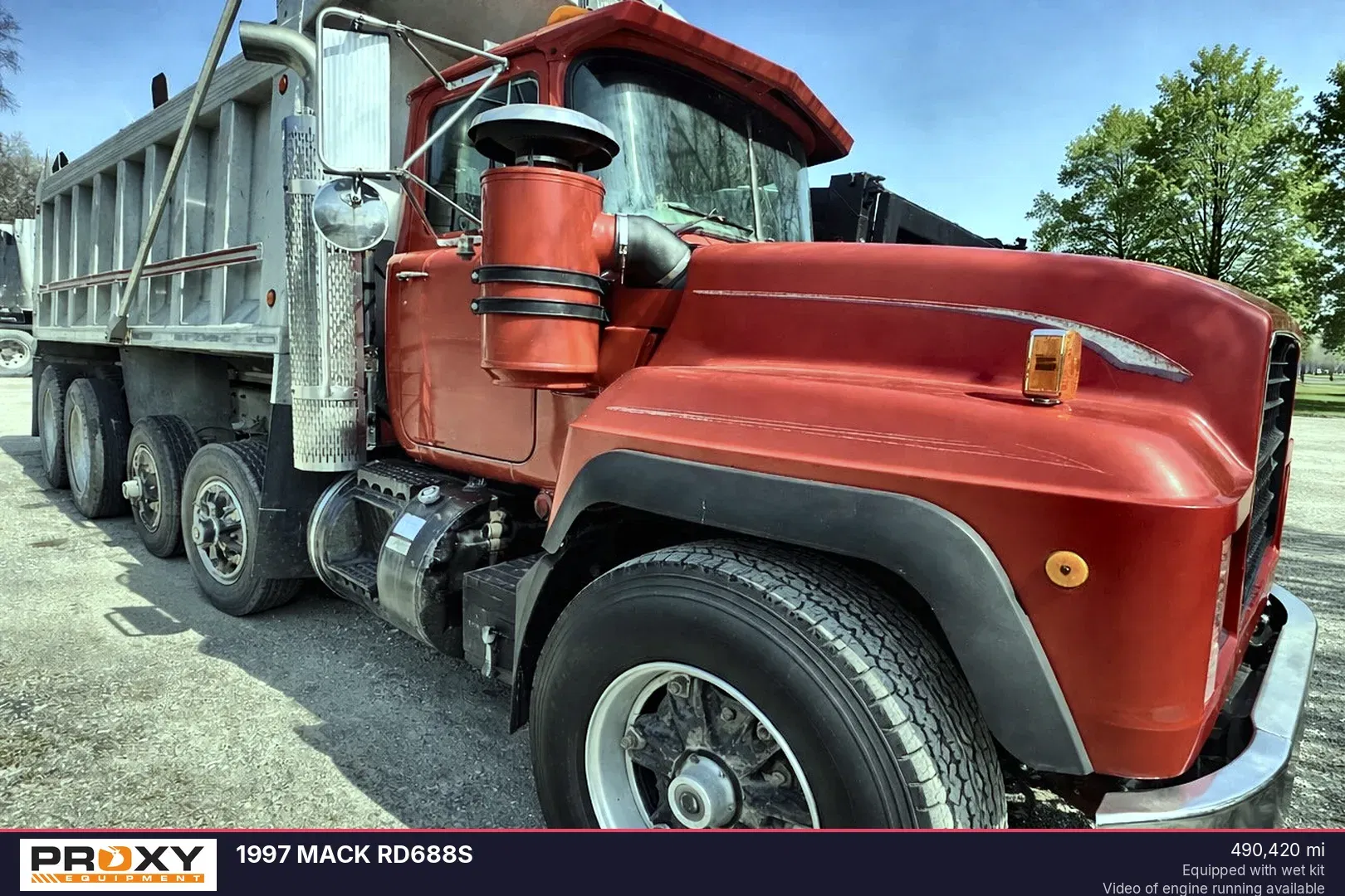 1997 Mack RD688S Equipment Image0