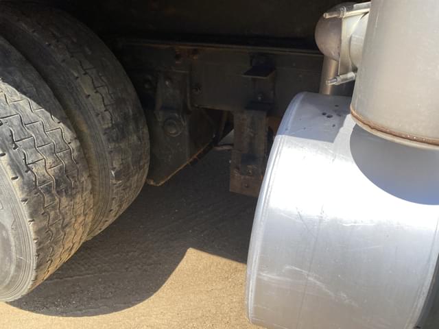 Image of Mack RD688S equipment image 4