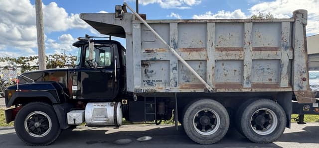 Image of Mack RD688SX equipment image 1