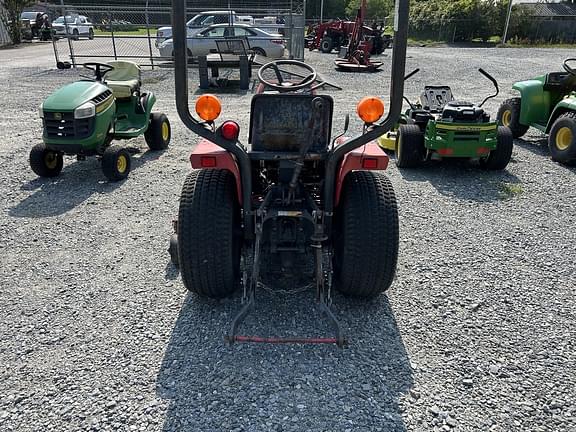 Image of Massey Ferguson 1215 equipment image 4