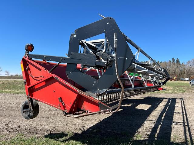Image of Massey Ferguson 220 equipment image 2
