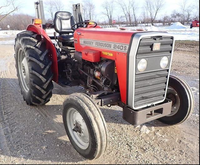 Image of Massey Ferguson 240S equipment image 4