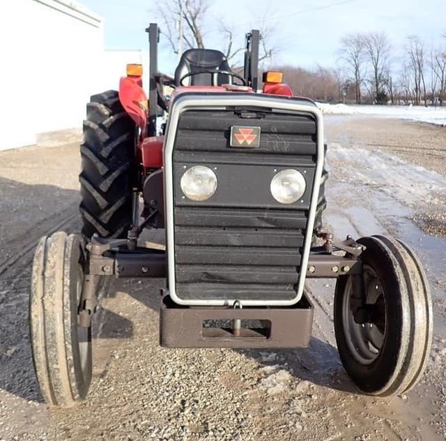 Image of Massey Ferguson 240S equipment image 3
