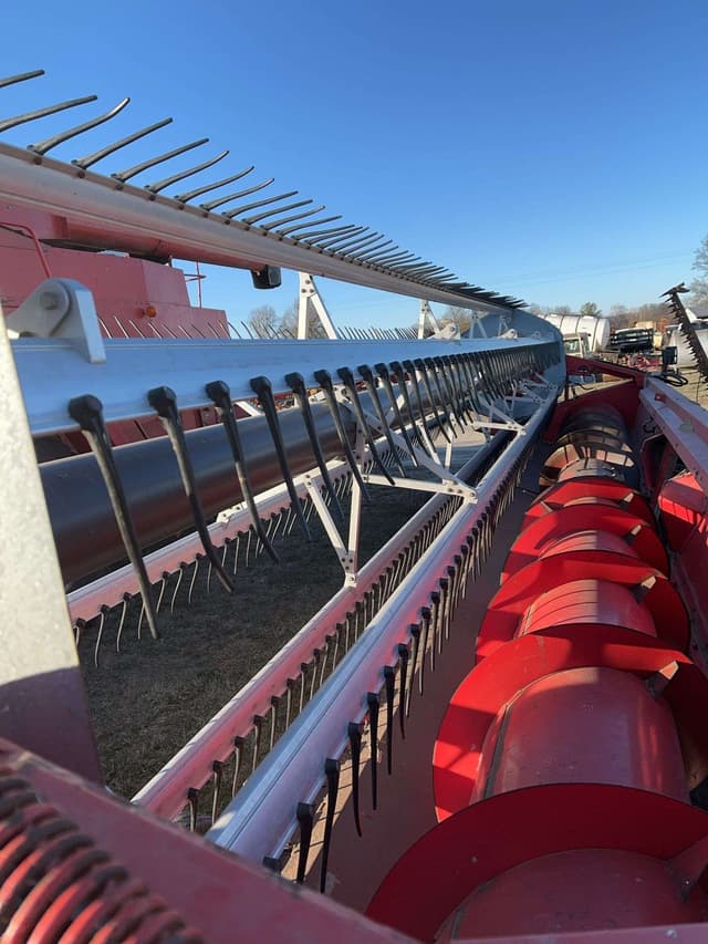 Image of Massey Ferguson 9750 equipment image 4