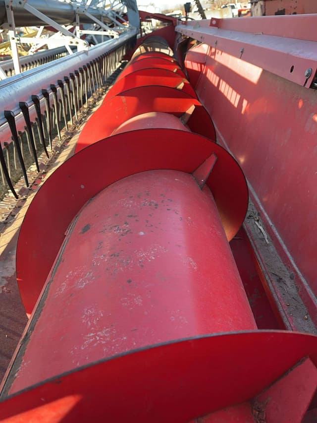 Image of Massey Ferguson 9750 equipment image 2