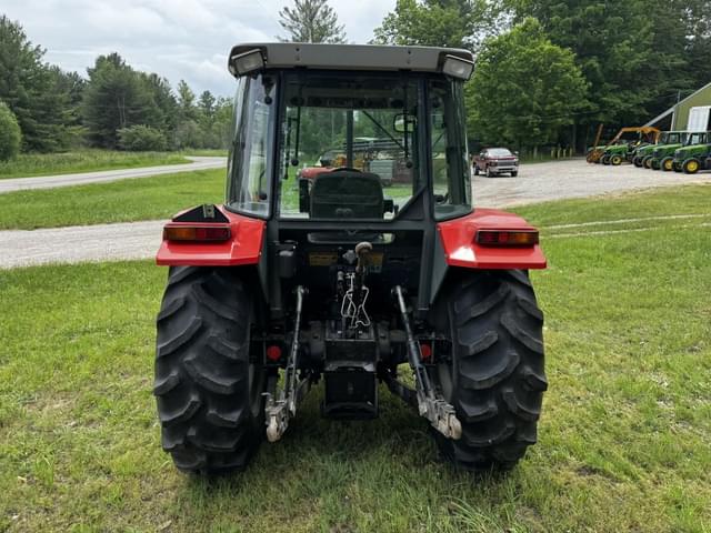Image of Massey Ferguson 4225 equipment image 3