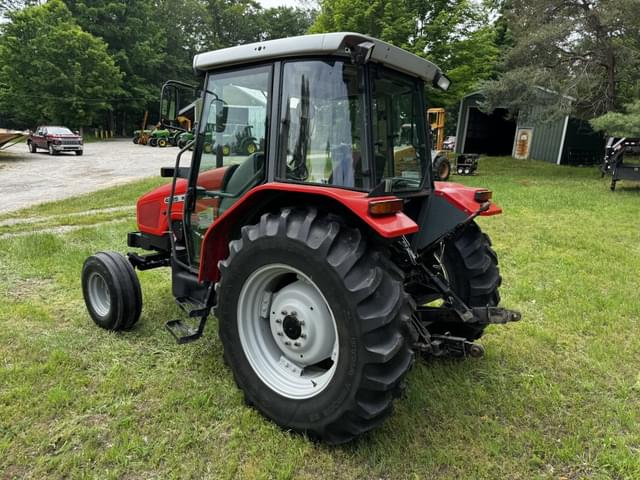 Image of Massey Ferguson 4225 equipment image 2