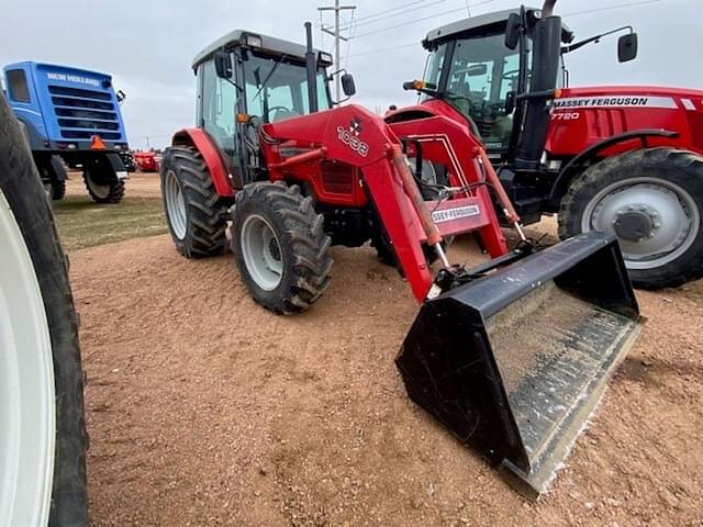 Image of Massey Ferguson 4235 equipment image 1