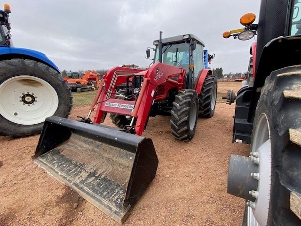 Image of Massey Ferguson 4235 Primary image