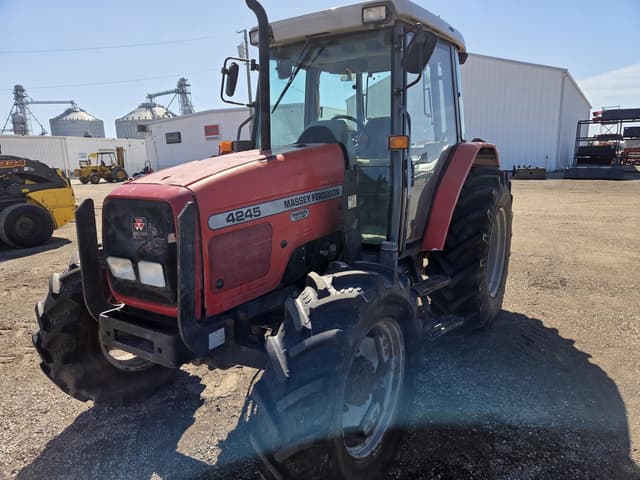 Image of Massey Ferguson 4245 equipment image 1