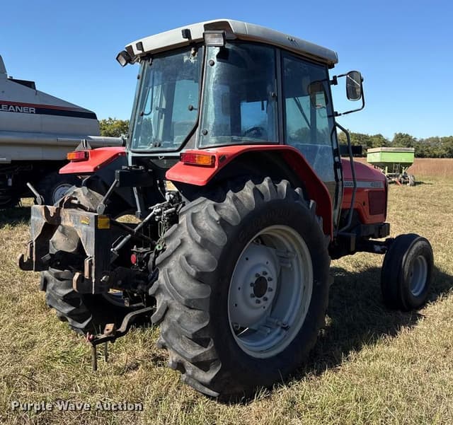 Image of Massey Ferguson 4263 equipment image 4