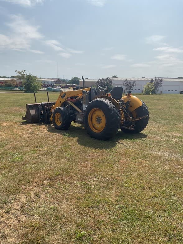 Image of Massey Ferguson 660 equipment image 2