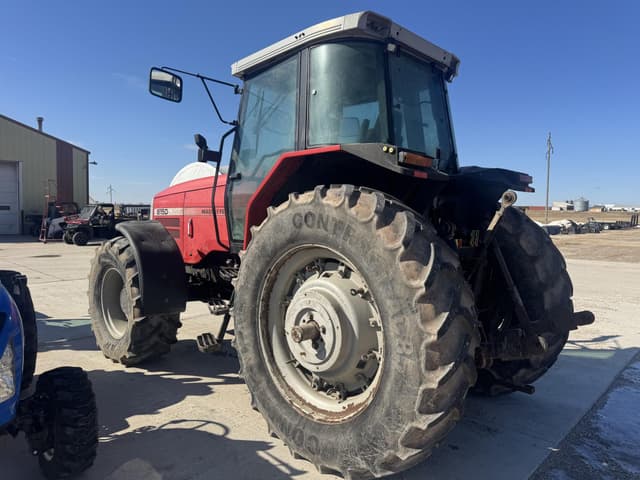 Image of Massey Ferguson 8150 equipment image 2